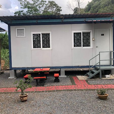 Guest House Gua Kelam Kaki Bukit Exterior photo