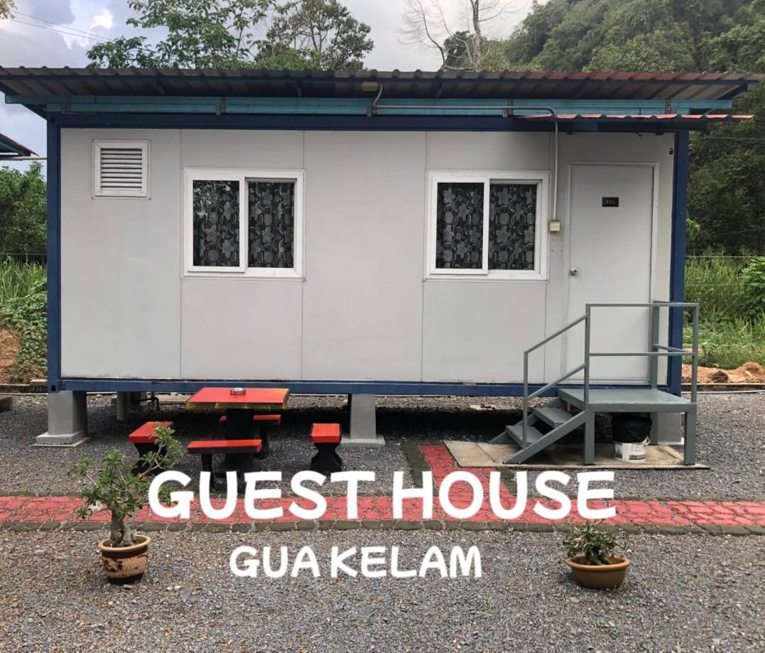 Guest House Gua Kelam Kaki Bukit Exterior photo